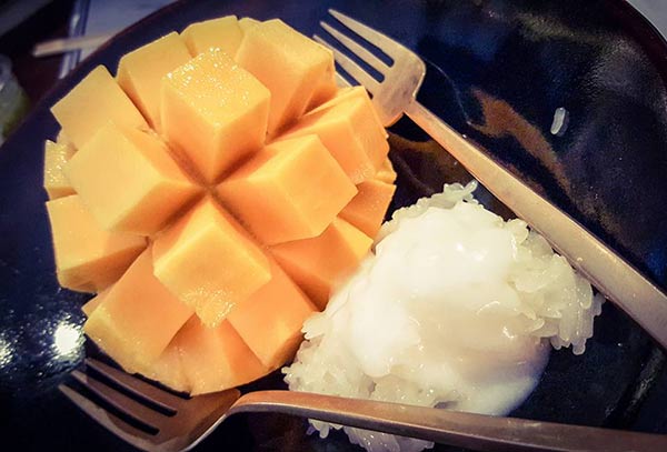 ร้านข้าวเหนียวมะม่วงอร่อย ร้านข้าวเหนียวมะม่วงอร่อย