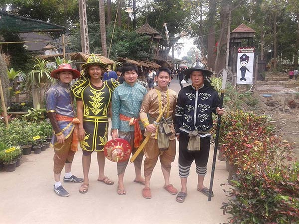 ตลาดบ้านระจัน ตลาดบ้านระจัน