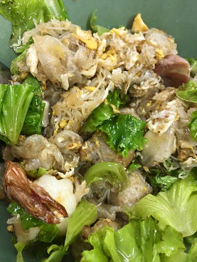 ร้านก๋วยเตี๋ยวคั่วไก่ ร้านก๋วยเตี๋ยวคั่วไก่