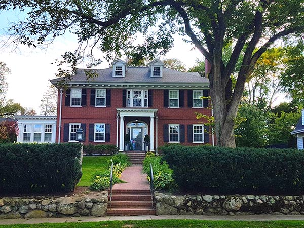 ตามรอยราชสกุลมหิดล ตามรอยราชสกุลมหิดล