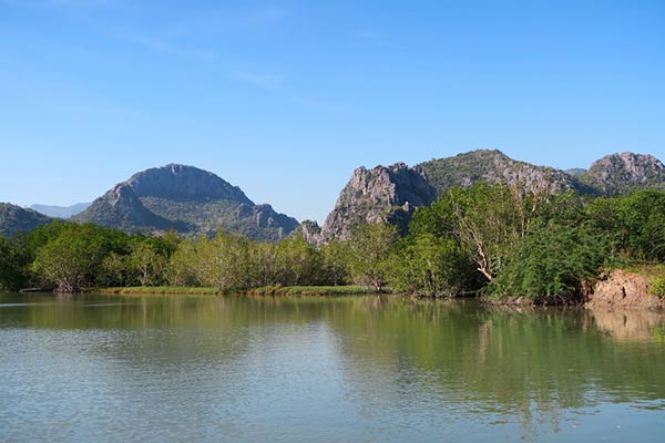 ล่องเรือคลองเขาแดง เขาสามร้อยยอด ล่องเรือคลองเขาแดง เขาสามร้อยยอด