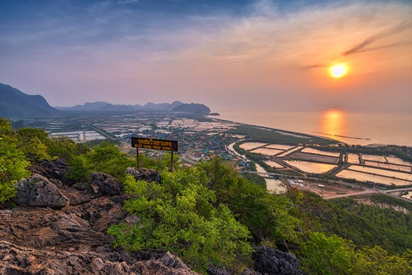 ล่องเรือคลองเขาแดง เขาสามร้อยยอด ล่องเรือคลองเขาแดง เขาสามร้อยยอด