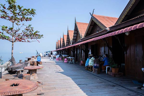 ที่พักชลบุรีติดทะเล ที่พักชลบุรีติดทะเล