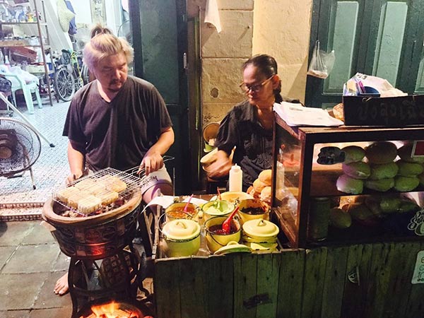 ร้านขนมปังปิ้ง ร้านขนมปังปิ้ง