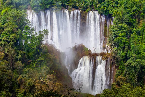 สถานที่ท่องเที่ยวน้ำตกทีลอซู สถานที่ท่องเที่ยวน้ำตกทีลอซู
