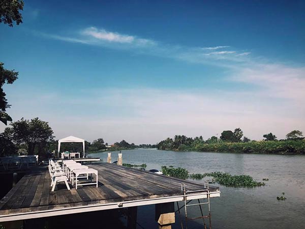 ที่พักริมน้ำ ที่พักริมน้ำ