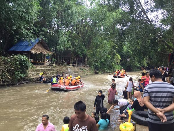 ที่พักริมน้ำ ที่พักริมน้ำ