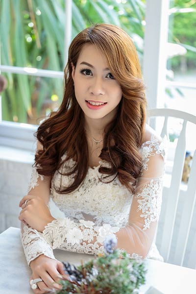 ทรงผมเจ้าสาวแบบปล่อย ทรงผมเจ้าสาวแบบปล่อย