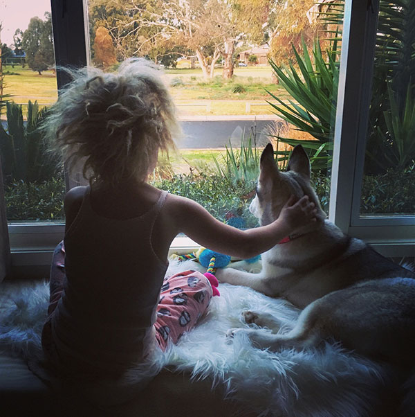 หนูน้อย 7 ขวบ ป่วยโรคแปลก ผมหวีไม่ได้ แต่กลายเป็นเก๋ไปอีกแบบ หนูน้อย 7 ขวบ ป่วยโรคแปลก ผมหวีไม่ได้ แต่กลายเป็นเก๋ไปอีกแบบ