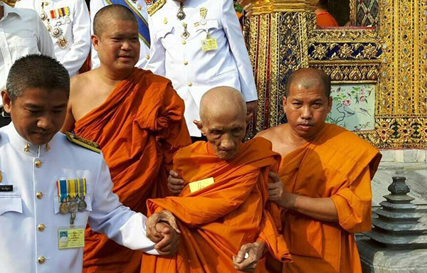 หลวงพ่อรวย ปาสาทิโก หลวงพ่อรวย ปาสาทิโก