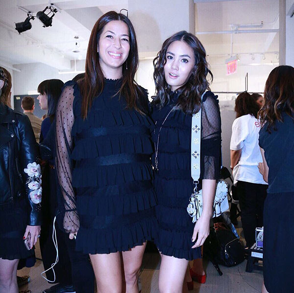 เจนี่ โกอินเตอร์ครั้งแรก ร่วมเดินแบบบนรันเวย์ระดับโลก งานนิวยอร์กแฟชั่นวีค เจนี่ โกอินเตอร์ครั้งแรก ร่วมเดินแบบบนรันเวย์ระดับโลก งานนิวยอร์กแฟชั่นวีค