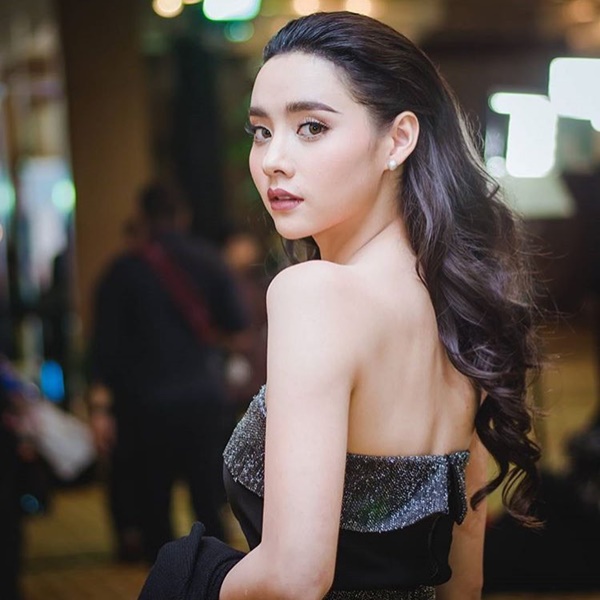 มุก มุกดา มุก มุกดา