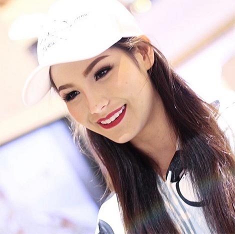 จูลี่ The Face จูลี่ The Face