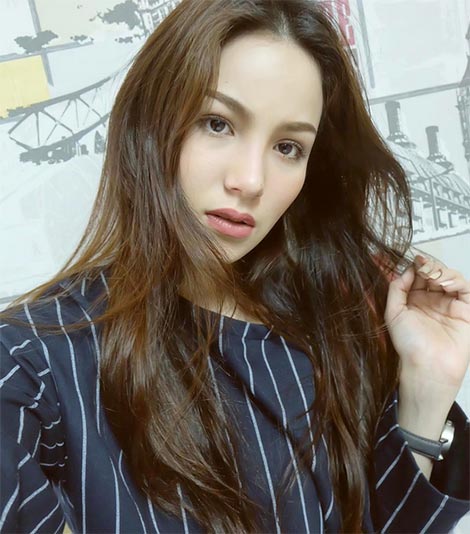 จูลี่ The Face จูลี่ The Face