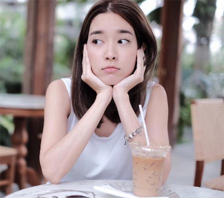 โม มนชนก โม มนชนก