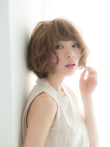 ผมสั้นดัด ผมสั้นดัด