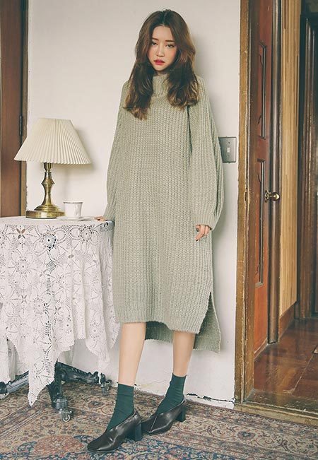 ชุดเดรสโทนสีสุภาพ ชุดเดรสโทนสีสุภาพ