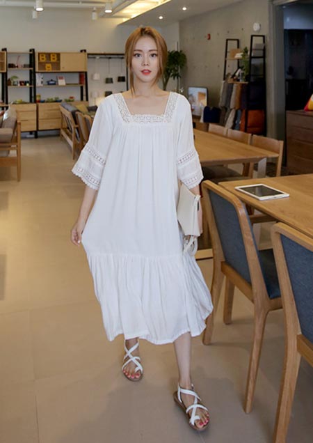 ชุดเดรสโทนสีสุภาพ ชุดเดรสโทนสีสุภาพ