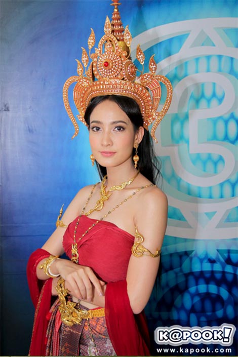 แต่งหน้าชุดไทย แต่งหน้าชุดไทย