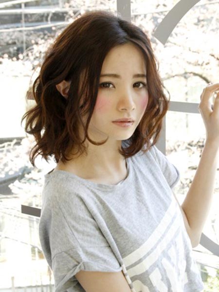 ทรงผมสั้นดัดลอน ทรงผมสั้นดัดลอน