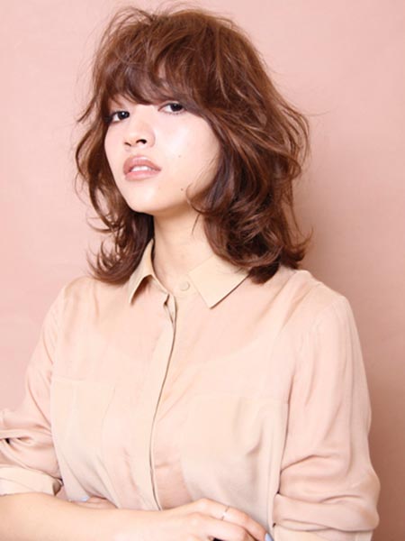 ทรงผมสั้นดัดลอน ทรงผมสั้นดัดลอน