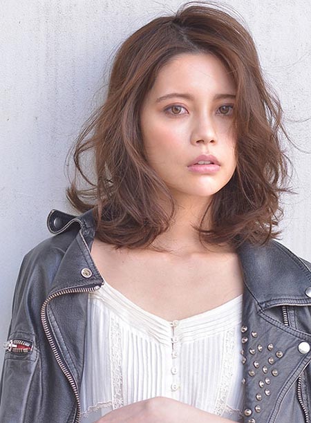 ทรงผมสั้นดัดลอน ทรงผมสั้นดัดลอน