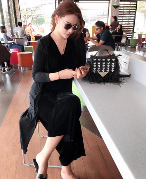 ตาล ลีโอเกิร์ล ตาล ลีโอเกิร์ล