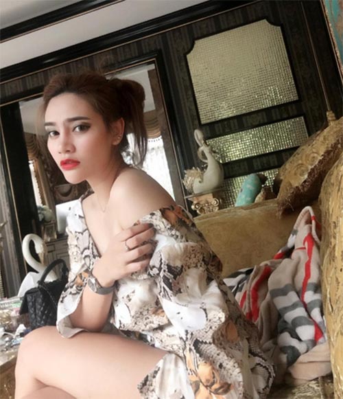 ตาล ลีโอเกิร์ล ตาล ลีโอเกิร์ล