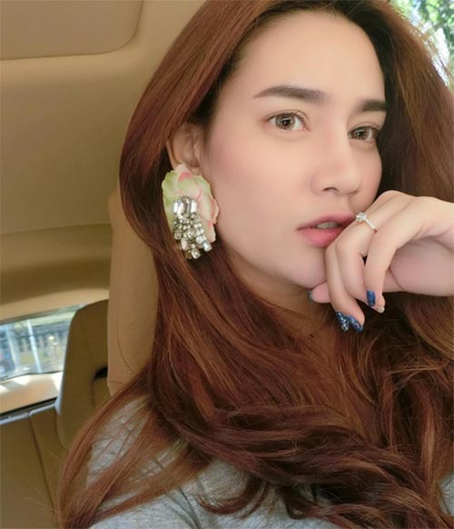 ตาล ลีโอเกิร์ล ตาล ลีโอเกิร์ล