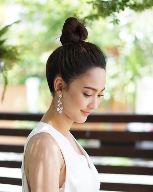 ทรงผมรวบตึง ทรงผมรวบตึง