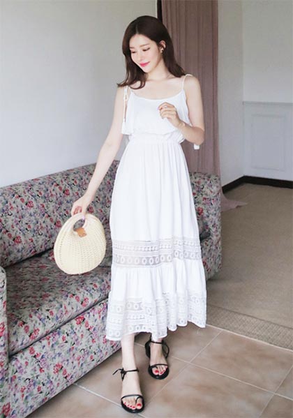 แต่งตัวสีขาว แต่งตัวสีขาว