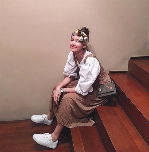 แต่งตัวกับผ้าผูกผม แต่งตัวกับผ้าผูกผม