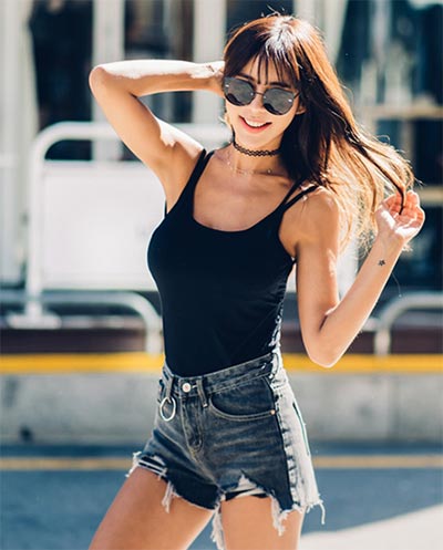 ยีนส์ขาสั้น ยีนส์ขาสั้น