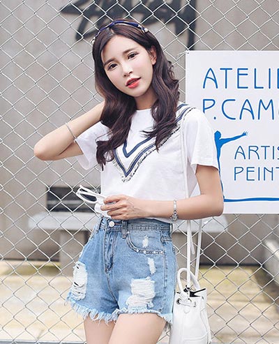 ยีนส์ขาสั้น ยีนส์ขาสั้น