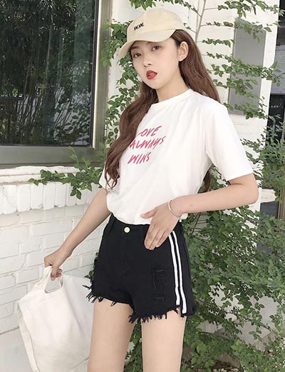 ยีนส์ขาสั้น ยีนส์ขาสั้น