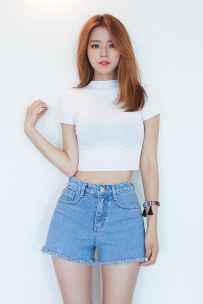 ยีนส์ขาสั้น ยีนส์ขาสั้น