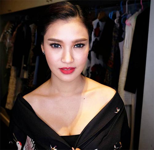 ชมพู่ ก่อนบ่าย ชมพู่ ก่อนบ่าย