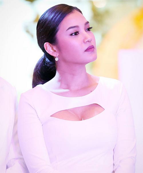 ชมพู่ ก่อนบ่าย ชมพู่ ก่อนบ่าย