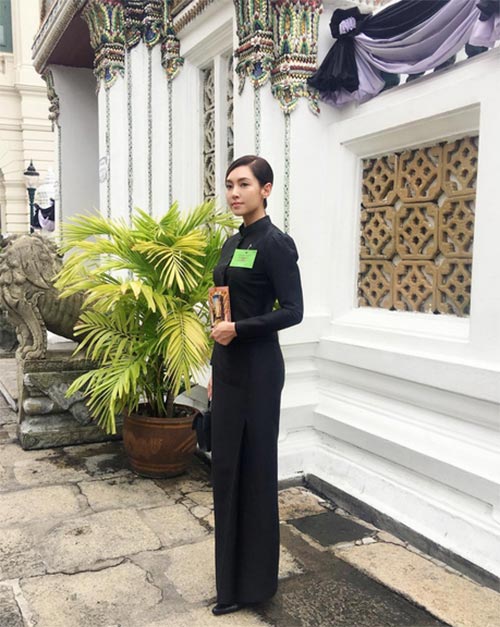 ชุดไทยจิตรลดาสีดำ ชุดไทยจิตรลดาสีดำ