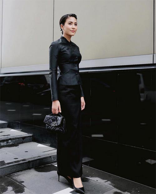 ชุดไทยจิตรลดาสีดำ ชุดไทยจิตรลดาสีดำ