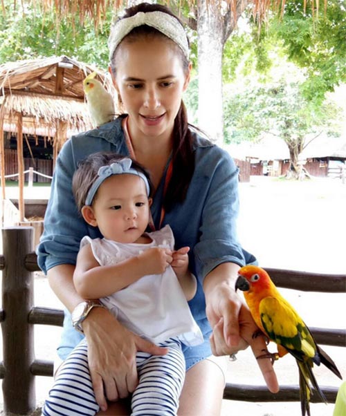 แม่ลูกดารา แม่ลูกดารา