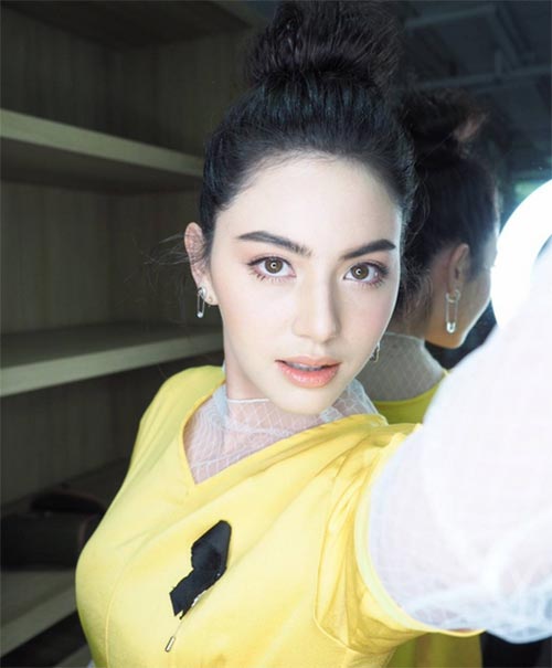 ทรงผมเกล้ามวย ทรงผมเกล้ามวย