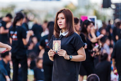 การแต่งกายไว้ทุกข์ การแต่งกายไว้ทุกข์