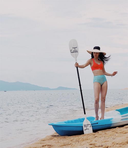 ชุดว่ายน้ำ ชุดว่ายน้ำ