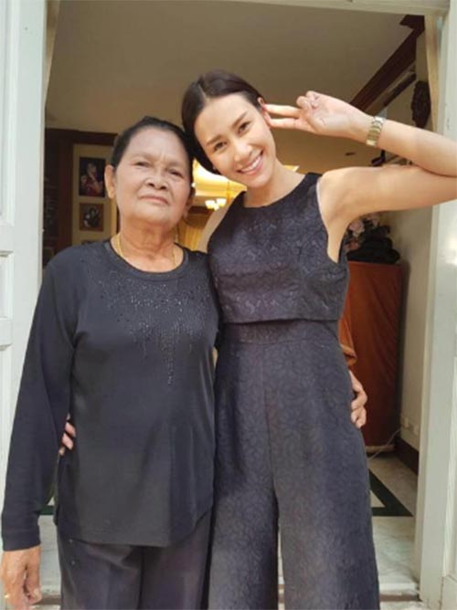แซนวิช ปภาดา แซนวิช ปภาดา