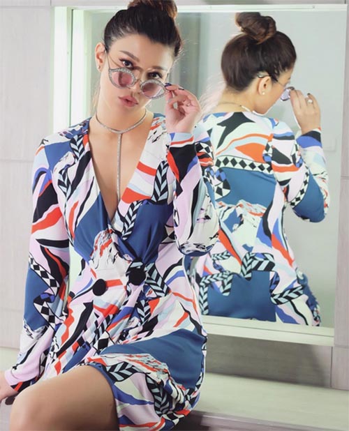 เอมมี่ มรกต เอมมี่ มรกต