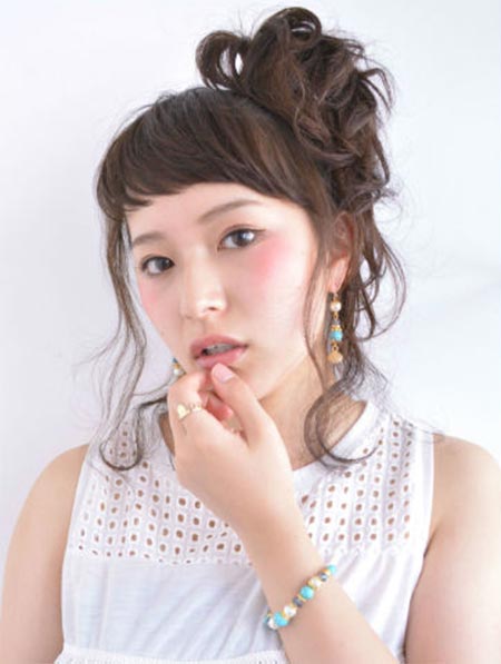 ทรงผมออกงานผมยาว ทรงผมออกงานผมยาว