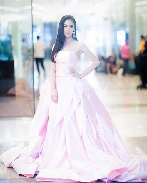 ชุดราตรียาวดารา ชุดราตรียาวดารา