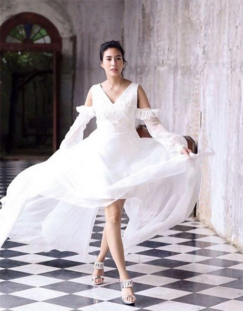 ชุดราตรียาวดารา ชุดราตรียาวดารา