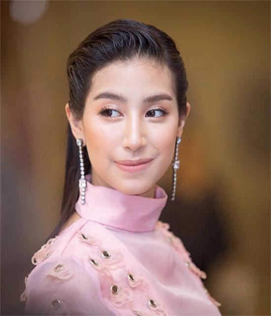 ต่างหูดารา ต่างหูดารา